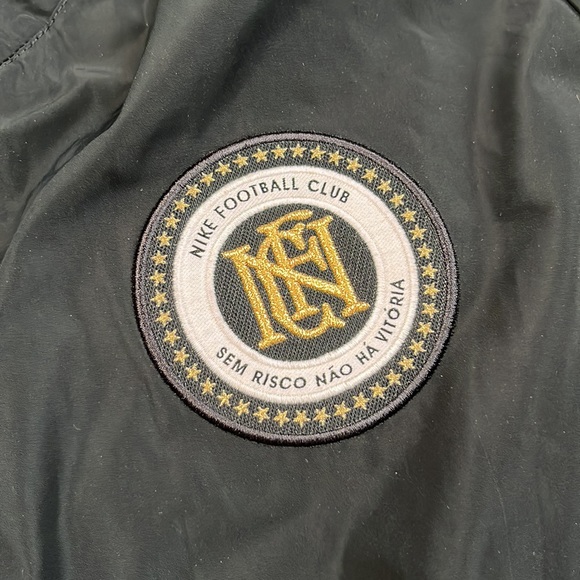 Nike Football Club Jacket windbreaker - Picture 2 of 8